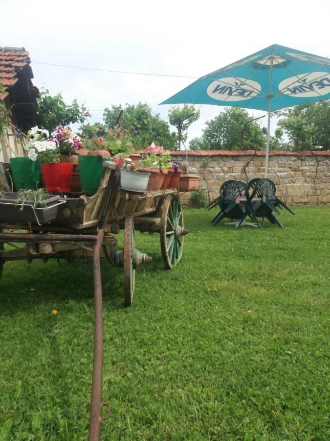 Отель Събевата къща Sinio Burdo Экстерьер фото